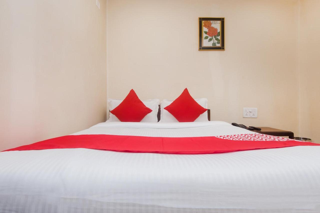 Oyo Shivar Guest House Near Carnival Cinemas Imax Bombay Eksteriør billede